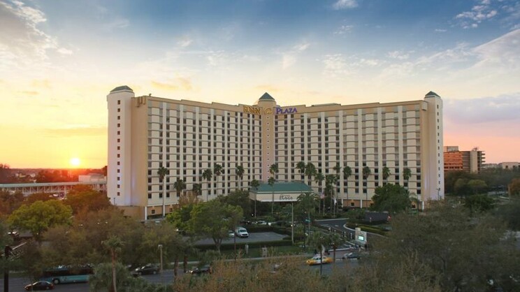 Rosen Plaza Hotel